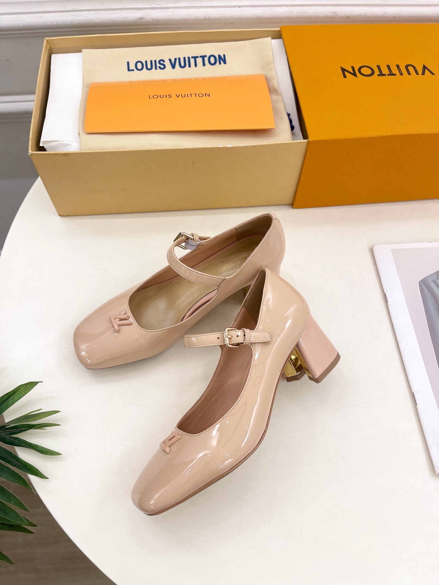 Women's high heels